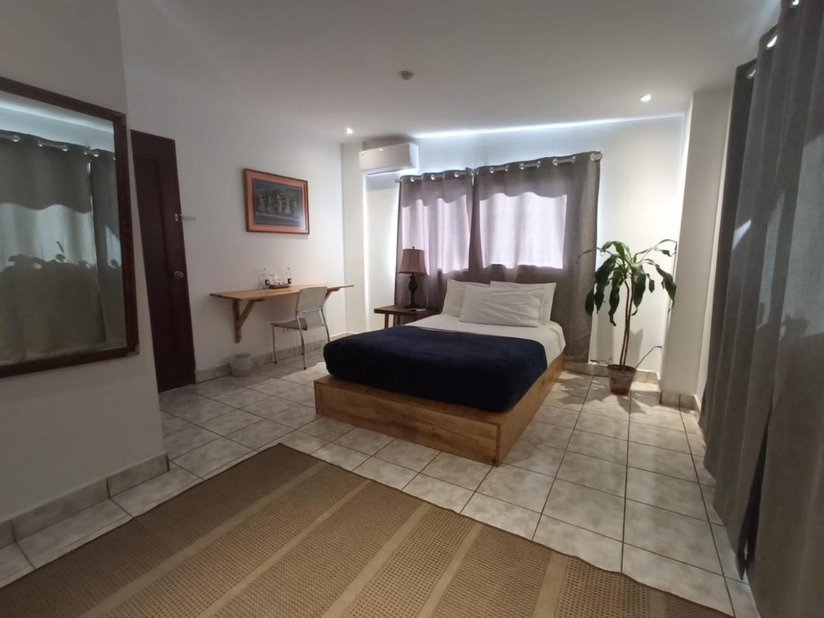 Cinco Hotel B&B San Salvador Dış mekan fotoğraf